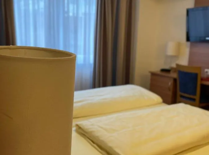 Harburger Hof Hotel 3*