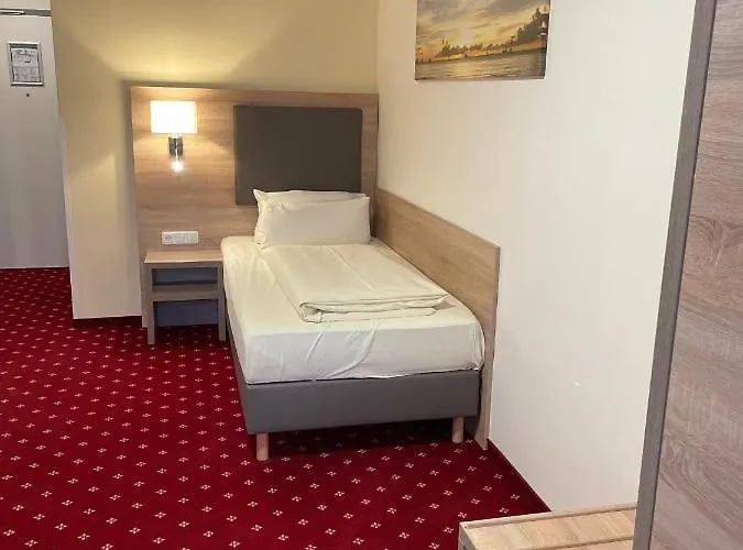 Harburger Hof 3*